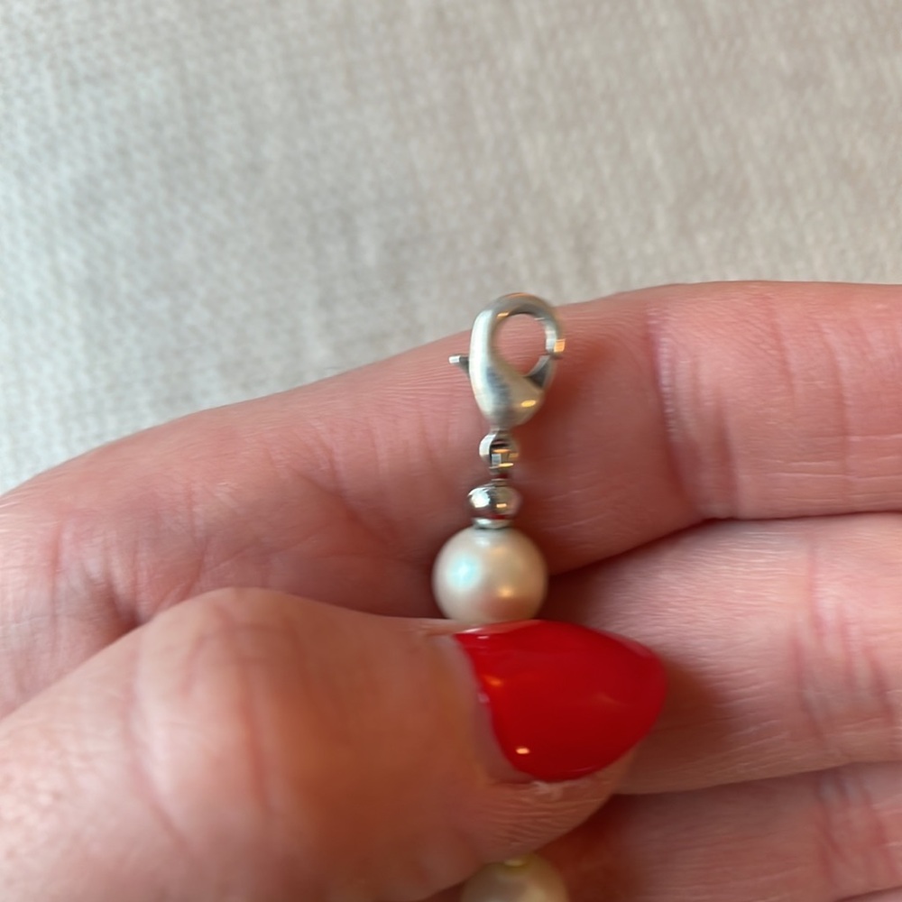 Brooks Brothers string of pearls necklace - Picture 11 of 14